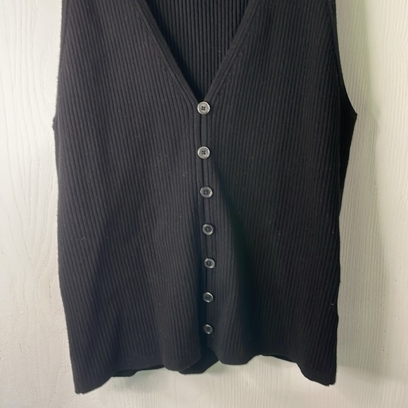 Aritzia Wilfred Croquet Sweater Vest NWOT Black Fitted Buttoned Tank Size XL - Picture 4 of 9